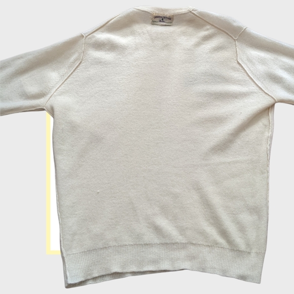- Vintage super soft shetland wool, cream coloured sweater - Picture 7 of 11